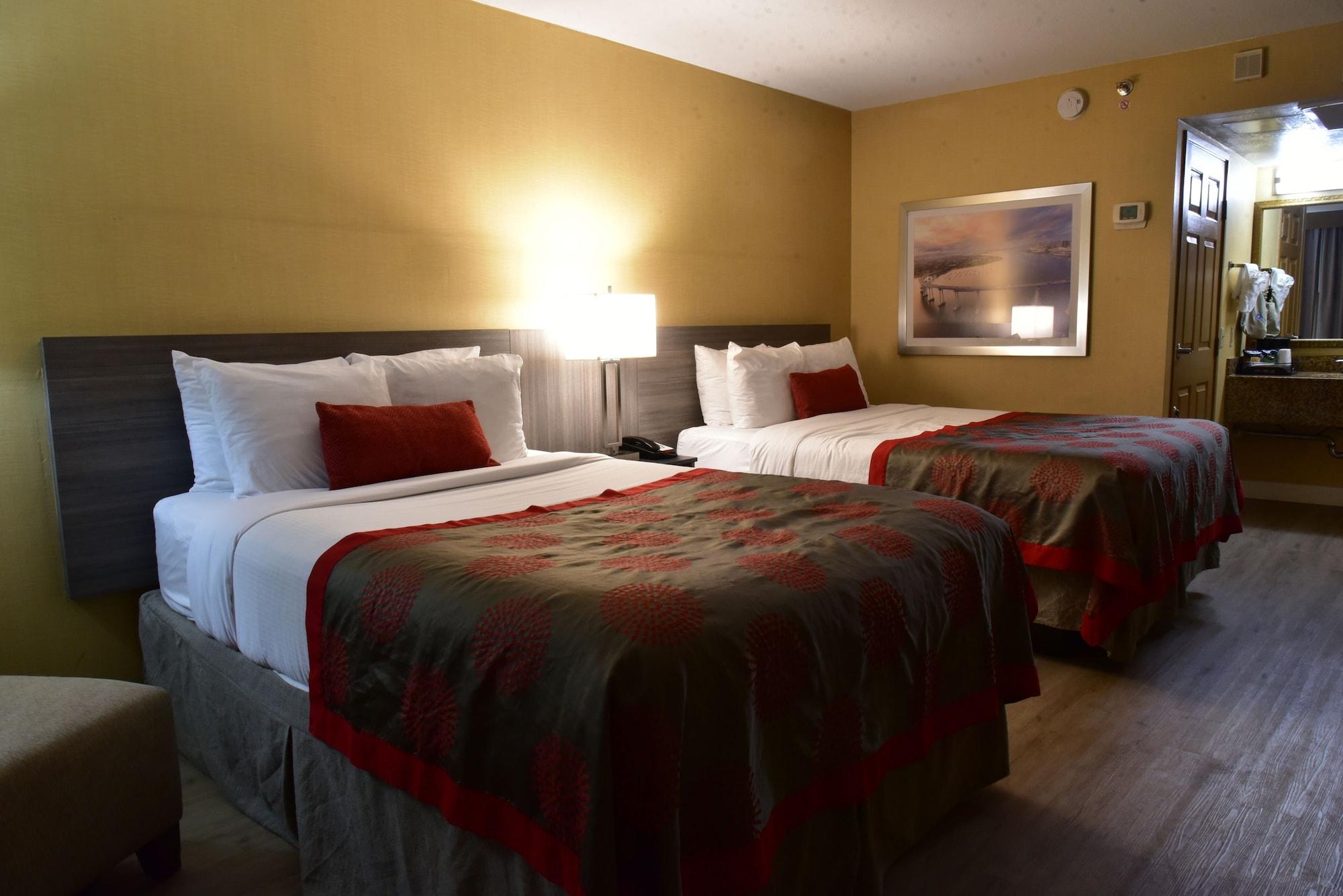 Ramada By Wyndham San Diego National City Extérieur photo