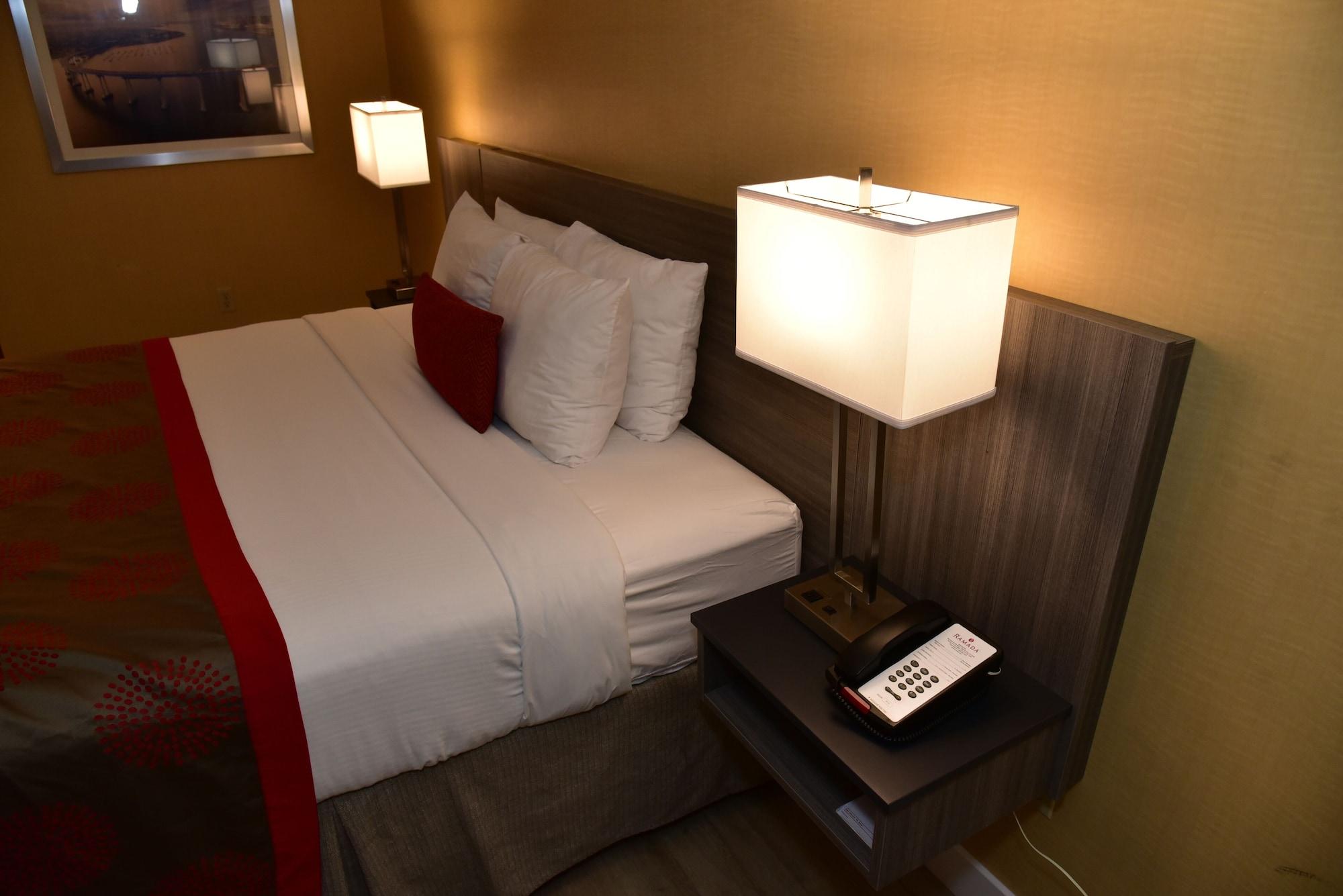 Ramada By Wyndham San Diego National City Extérieur photo