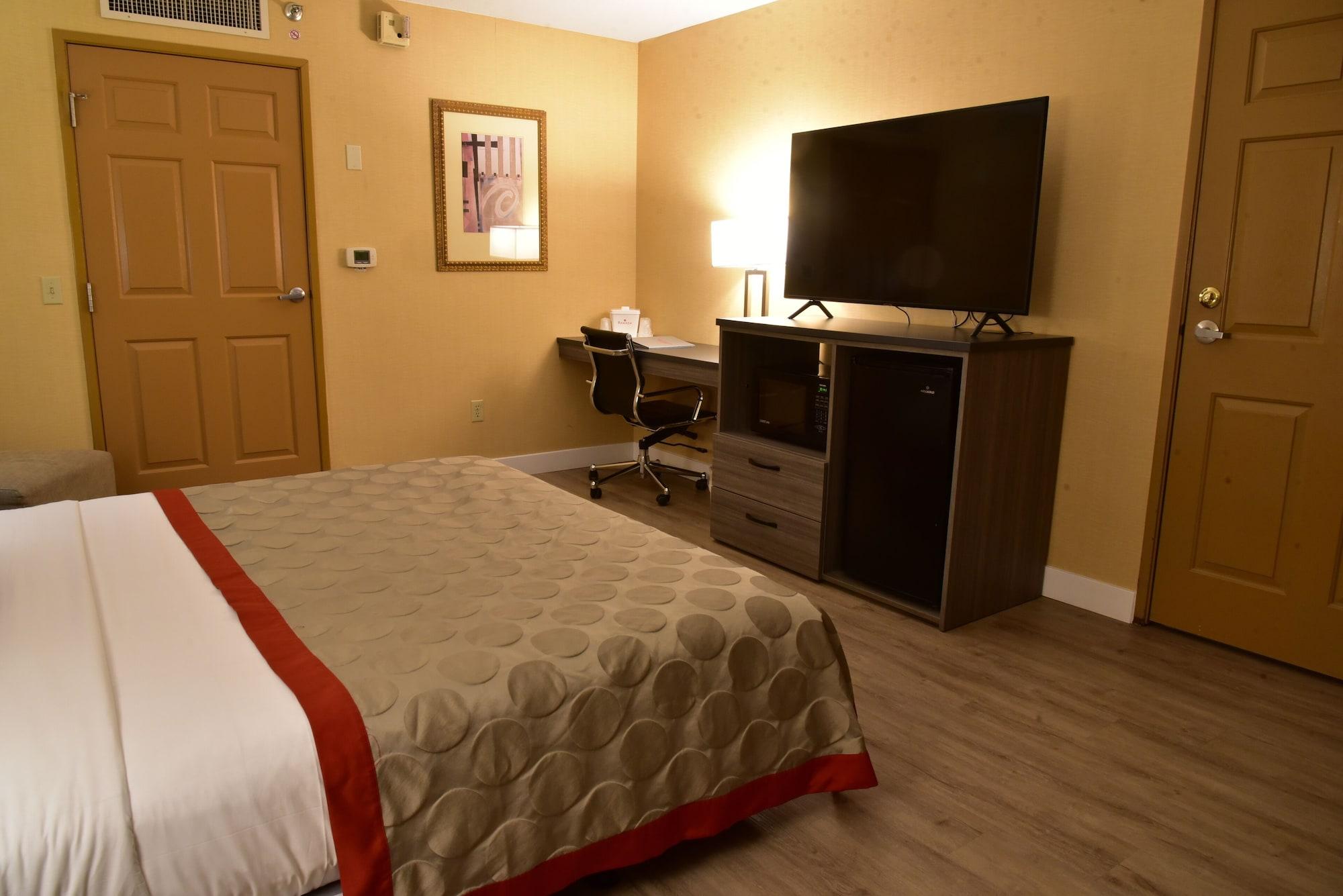 Ramada By Wyndham San Diego National City Extérieur photo