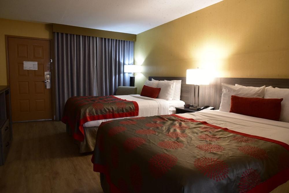 Ramada By Wyndham San Diego National City Extérieur photo