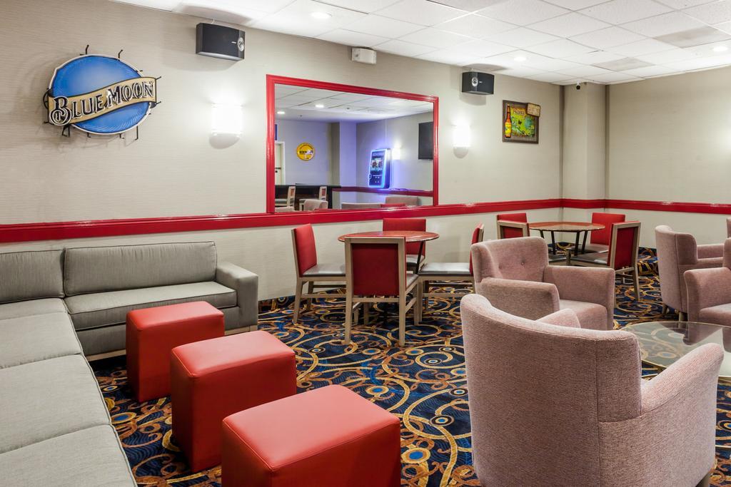 Ramada By Wyndham San Diego National City Extérieur photo
