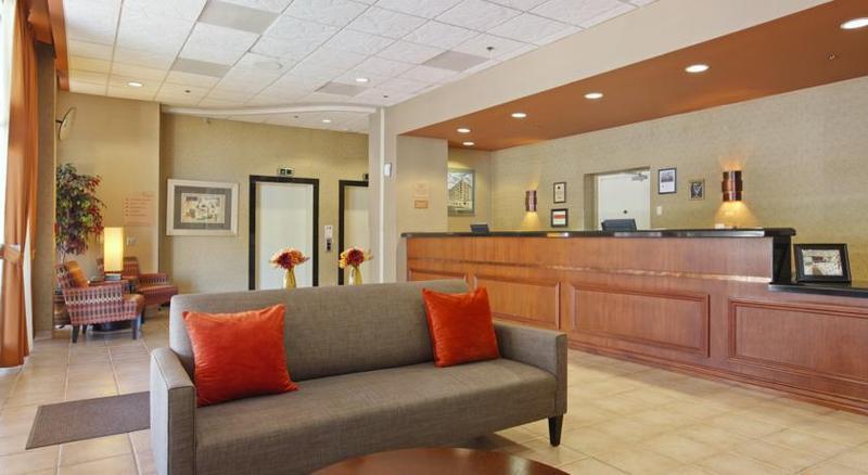Ramada By Wyndham San Diego National City Extérieur photo